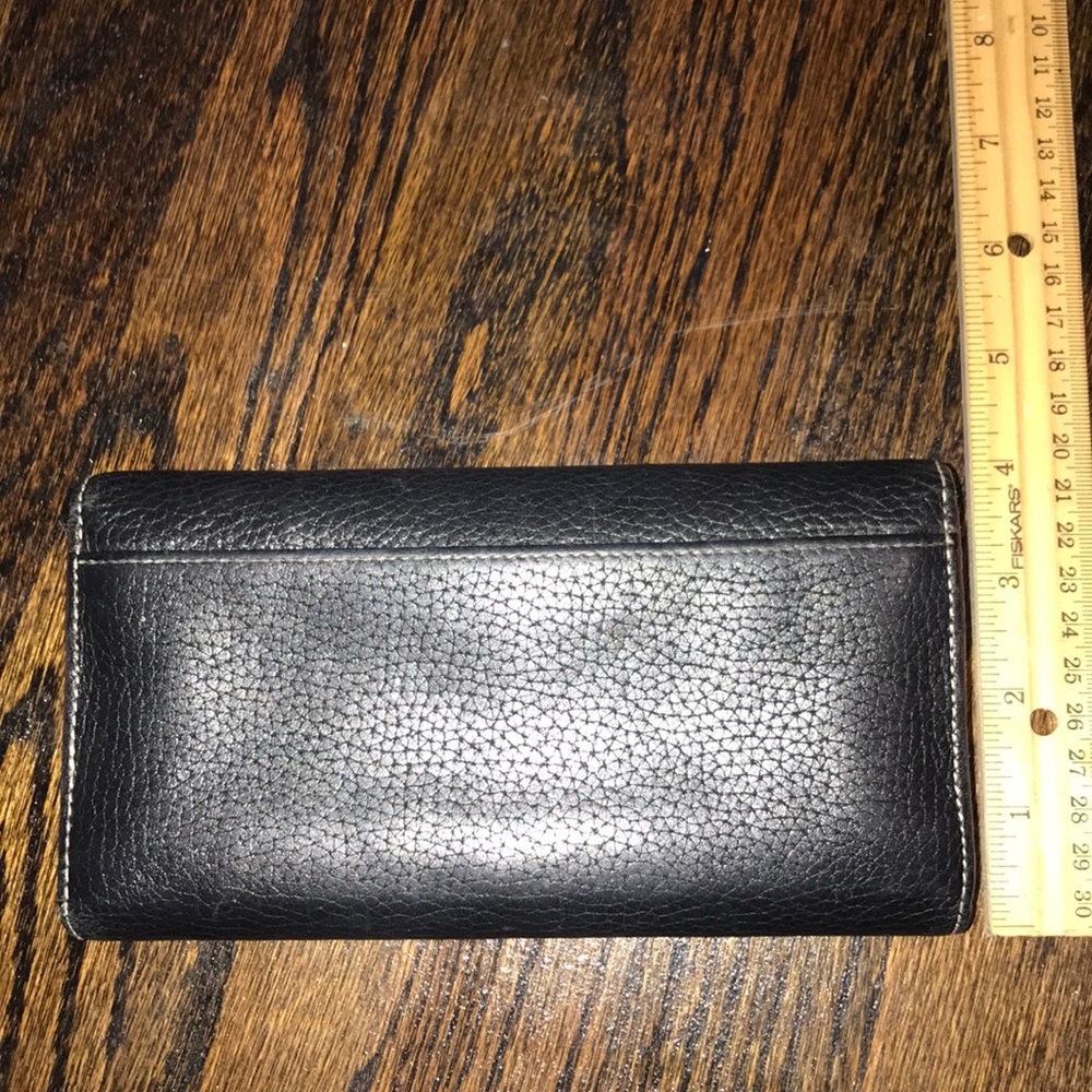 Kate Spade wallet - Picture 2 of 8